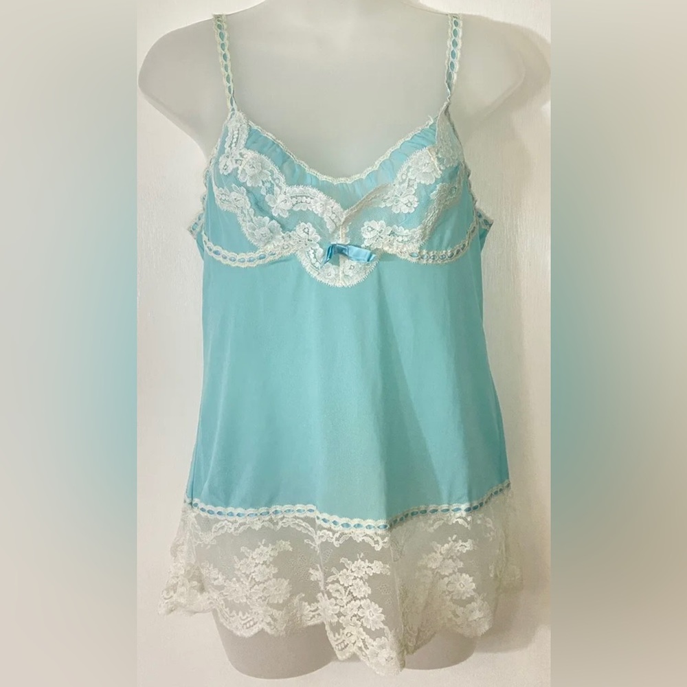 Vintage Vassarette  Munsingwear Slip Short Nightgown Blue Nylon Lace Size 34